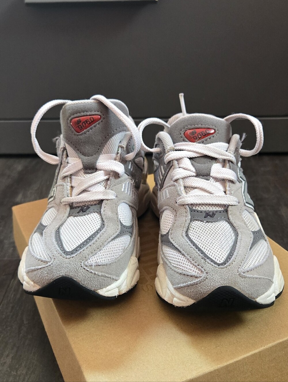 NEW BALANCE 9060 - Picture 4 of 10